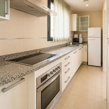 Luxury Huge Pool & Prime Location * Benidorm